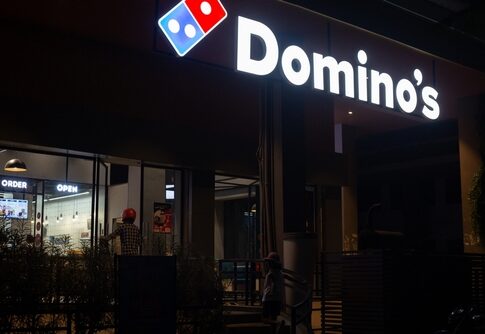 Dominos